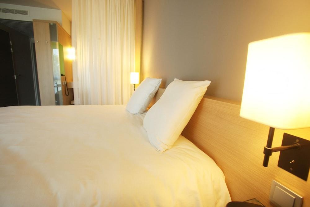 Ibis Styles Nantes Reze Aeroport Hotel Exterior foto