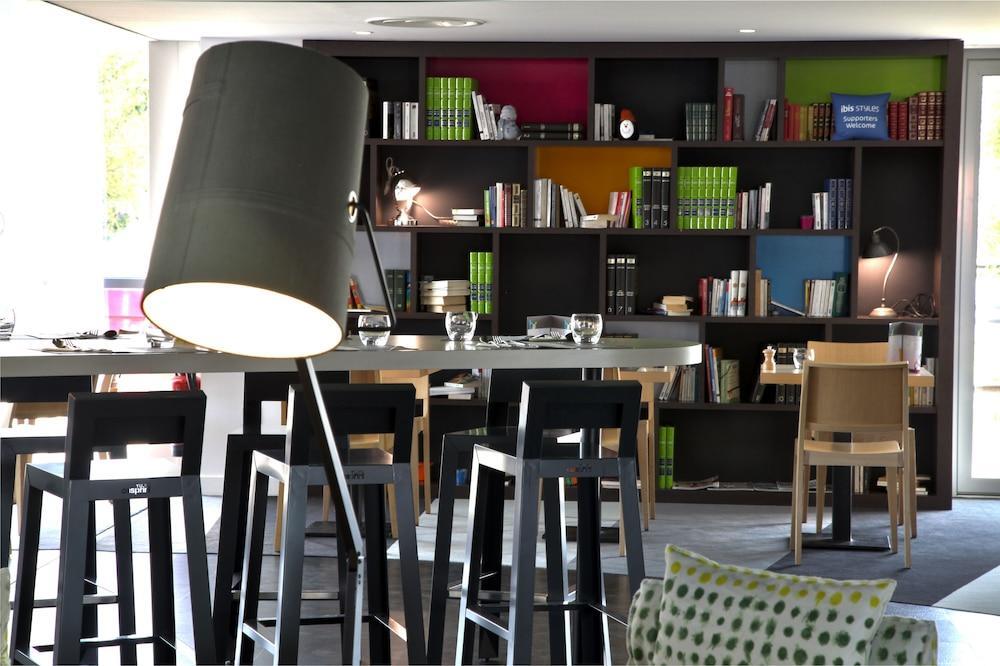 Ibis Styles Nantes Reze Aeroport Hotel Exterior foto